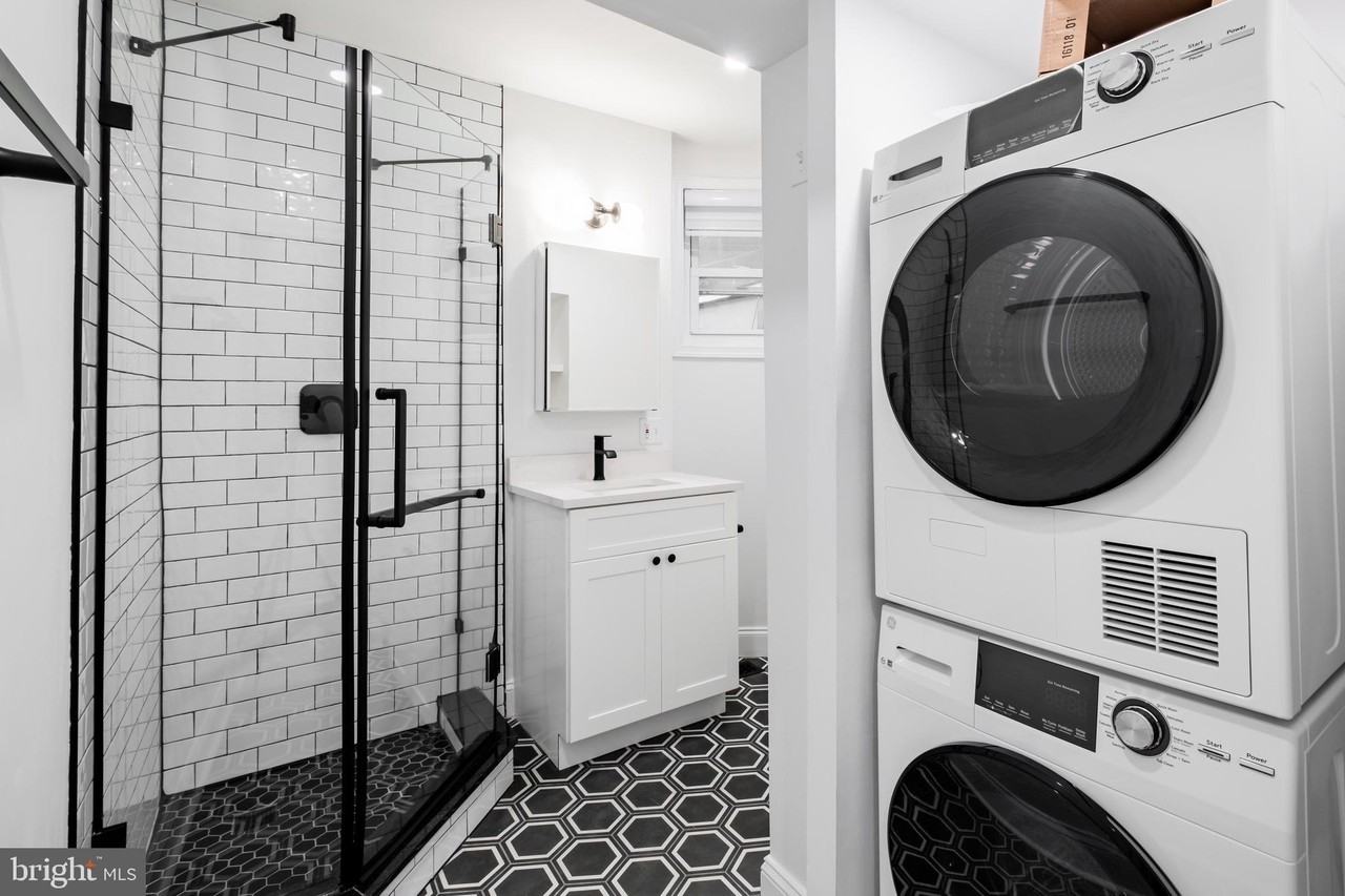 1805 Chestnut St #1 - Photo 6 of 11