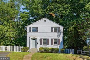 1048 S Edison St - Photo 1 of 1