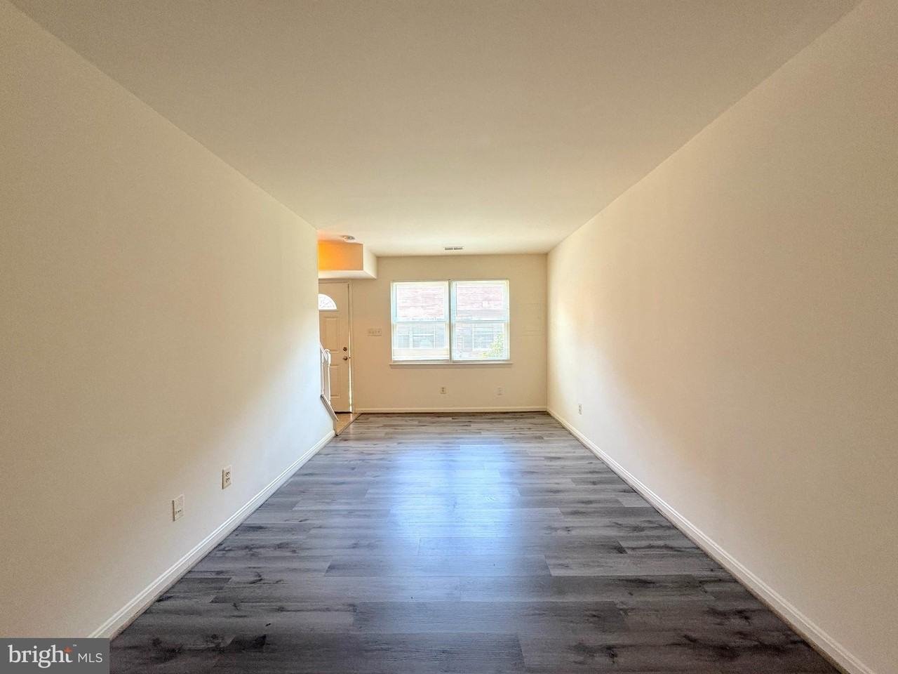 9557 Hagel Cir #B - Photo 5 of 18