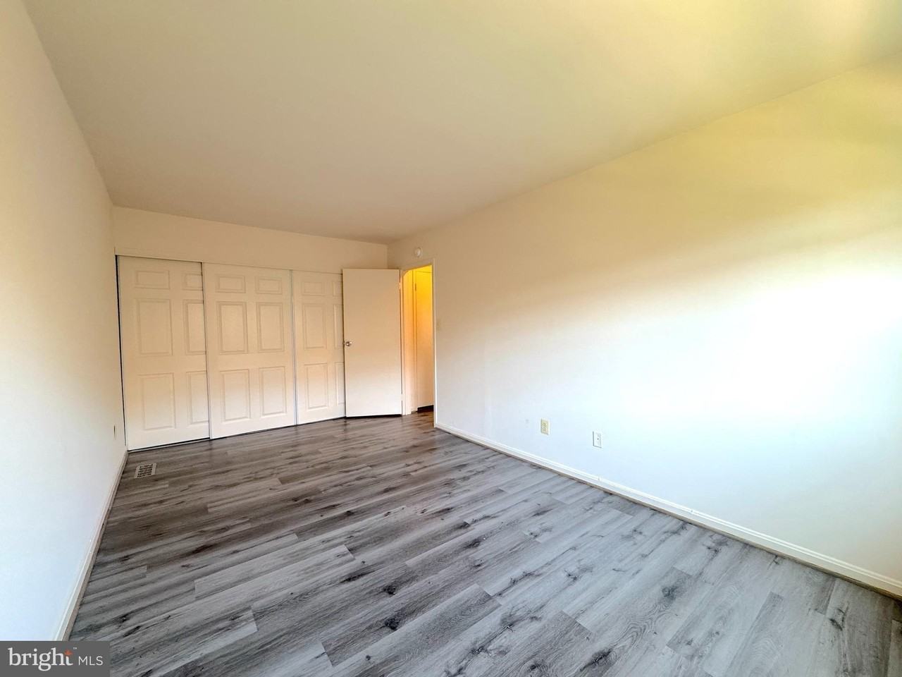 9557 Hagel Cir #B - Photo 7 of 18