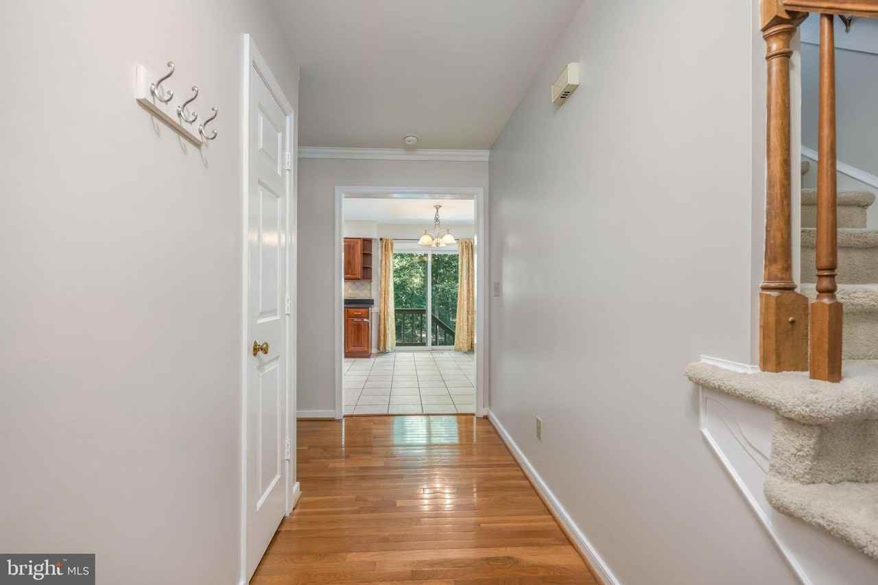 2002 Admiral Dr - Photo 5 of 42