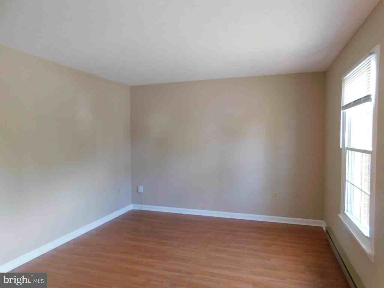 2926 Packer St - Photo 2 of 20