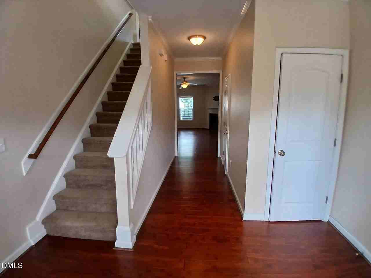 117 Station Dr - Photo 2 of 42