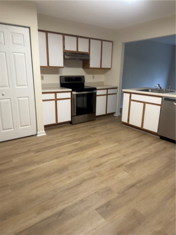 862 Sunset Cir - Photo 5 of 9