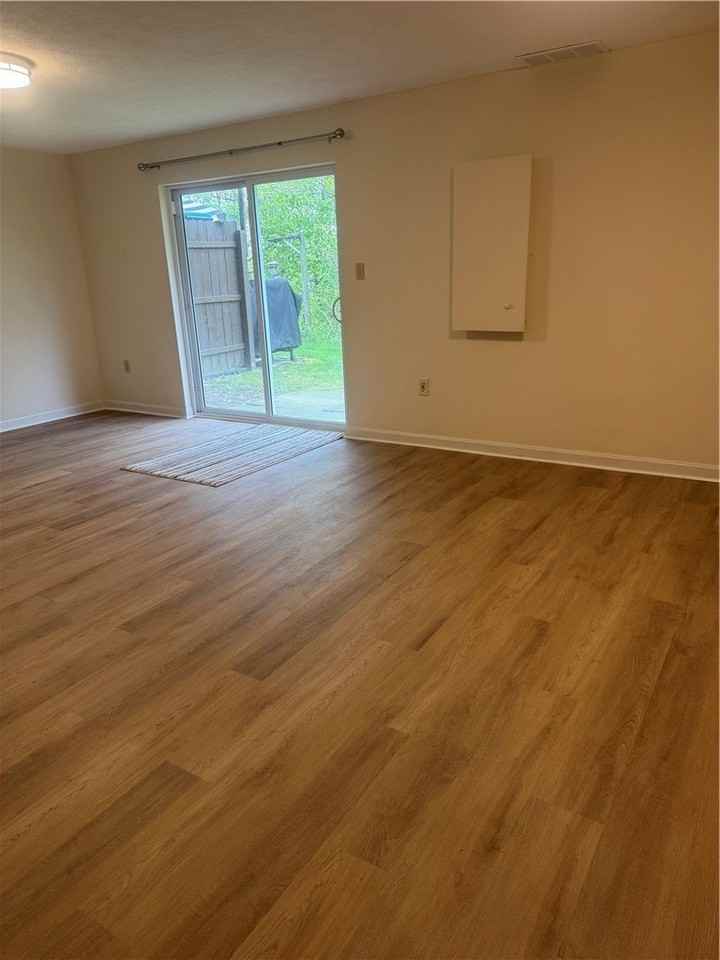 862 Sunset Cir - Photo 6 of 9