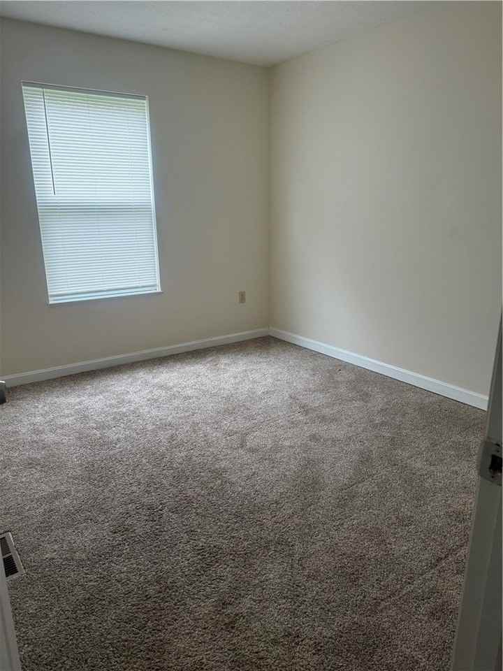 862 Sunset Cir - Photo 7 of 9