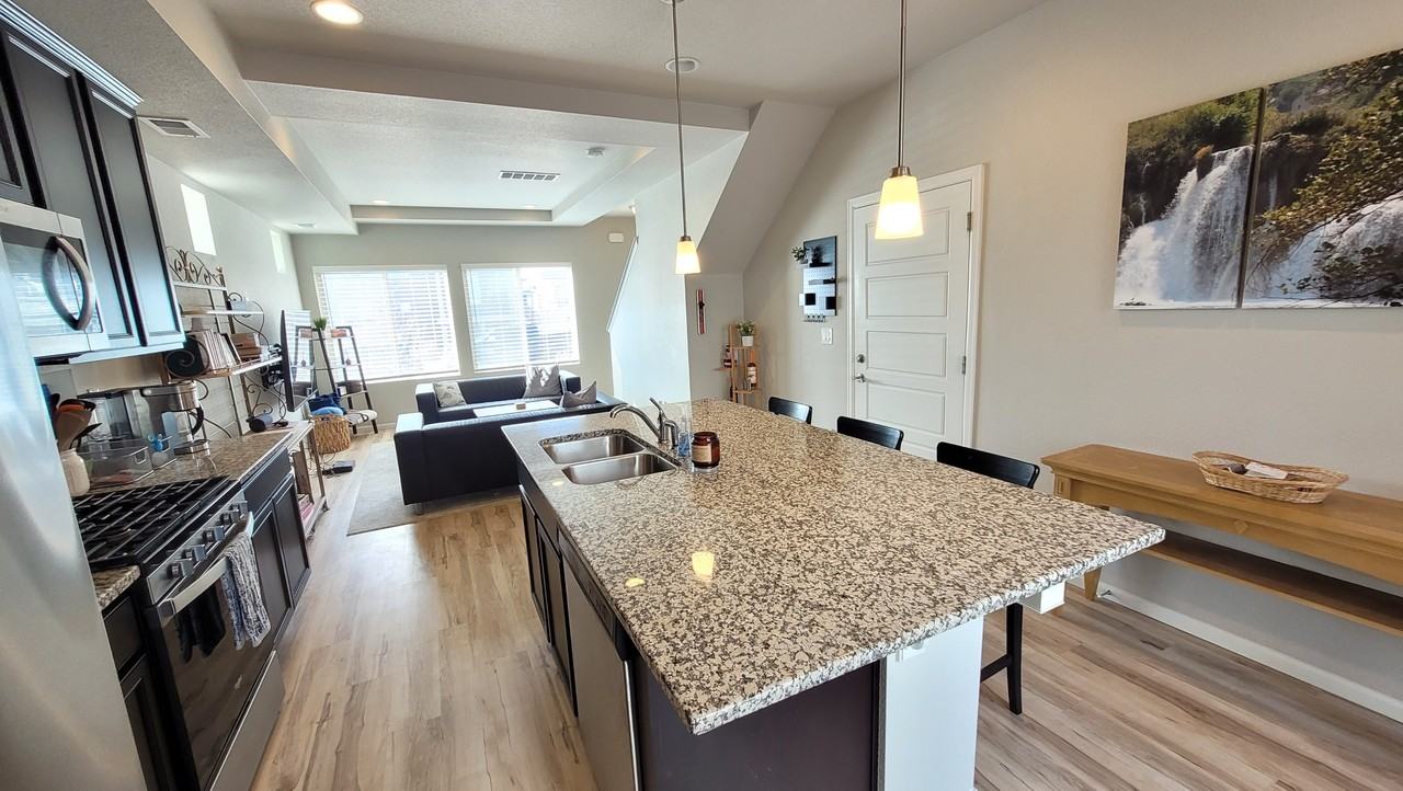 9172 Baltin Ct #1 - Photo 7 of 49