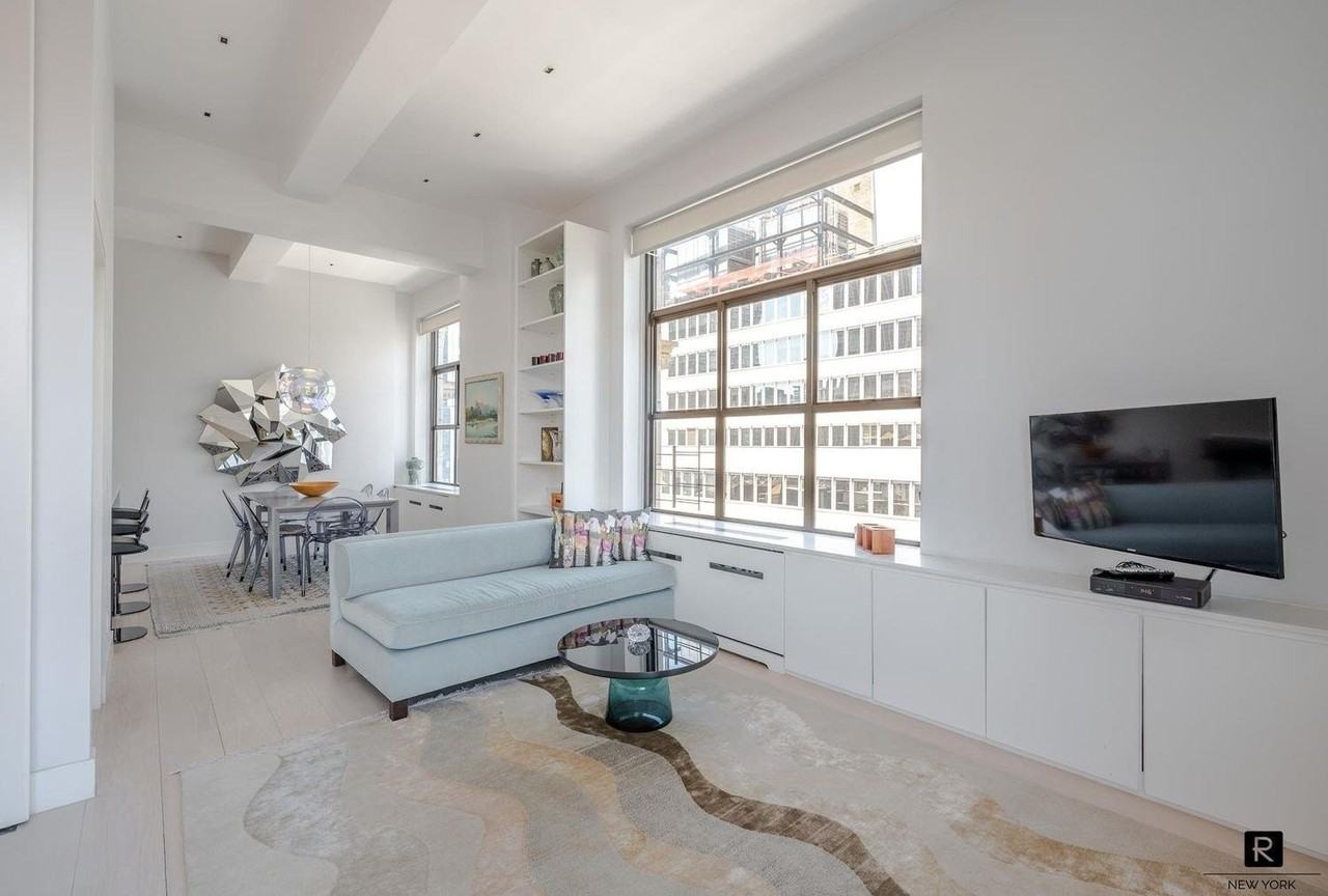 244 Madison Ave #PHH - Photo 3 of 14