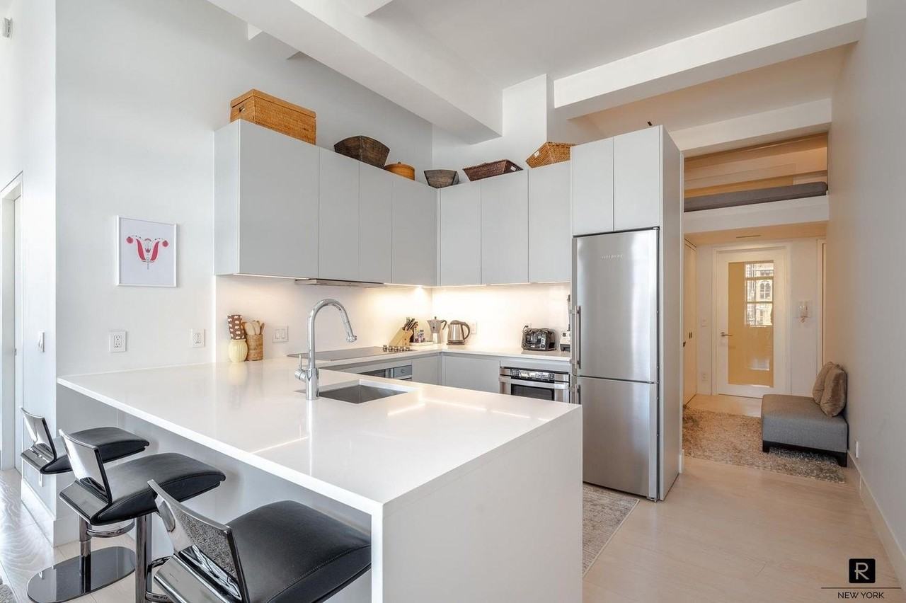 244 Madison Ave #PHH - Photo 4 of 14