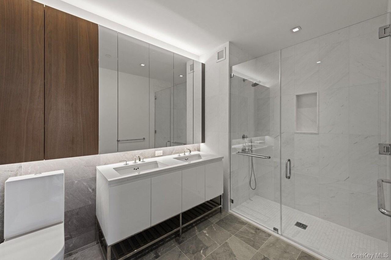 196 Orchard St #6G - Photo 4 of 16