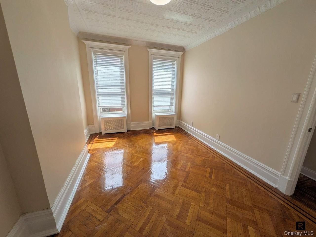 744 Saint Johns Pl #2 - Photo 5 of 8