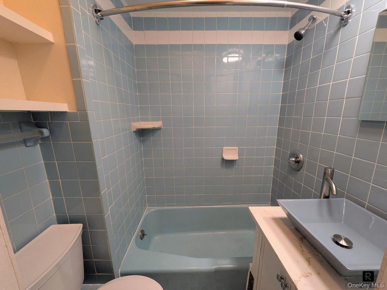 744 Saint Johns Pl #2 - Photo 7 of 8