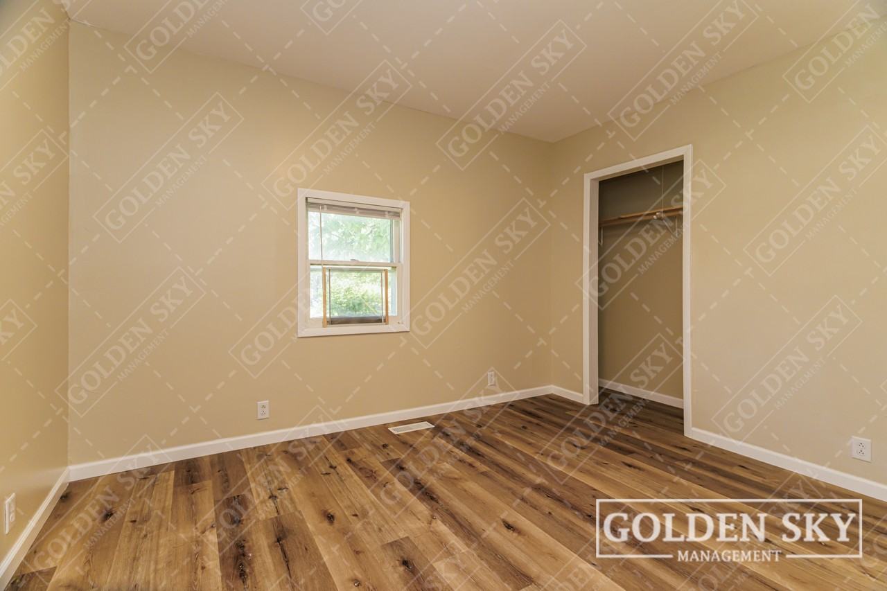 1620 E Hines St #1 - Photo 5 of 10