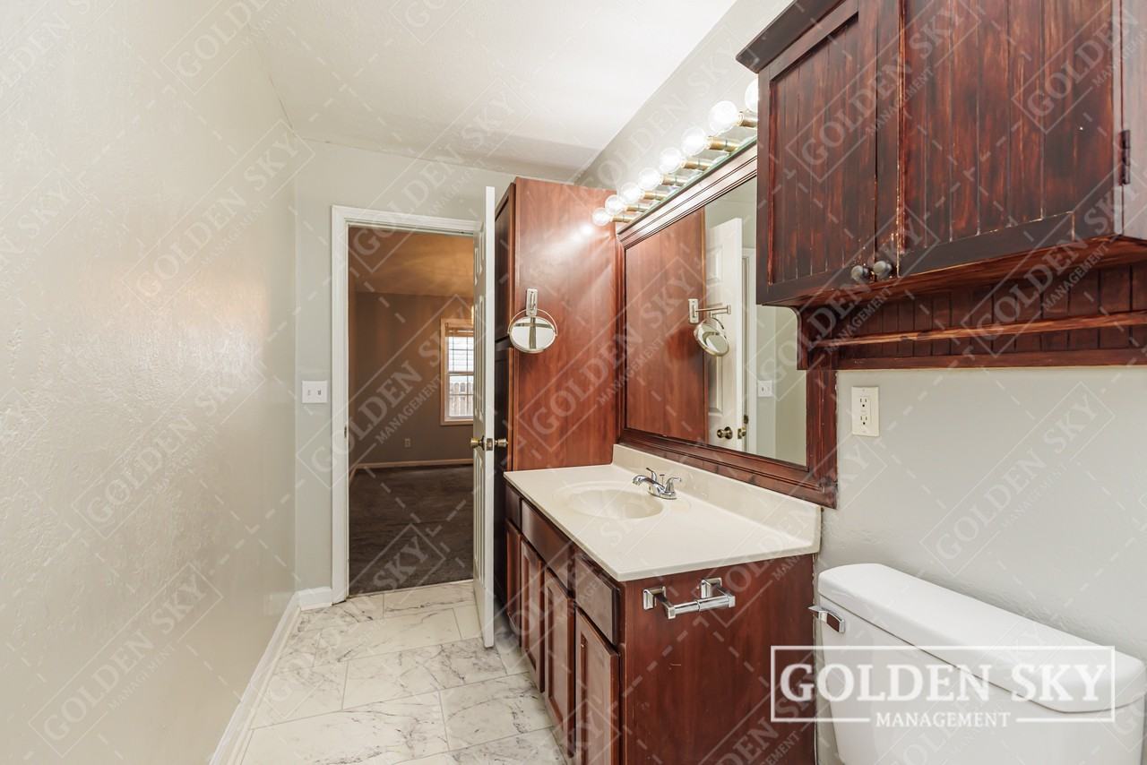2708 S Mulberry St #1 - Photo 6 of 10