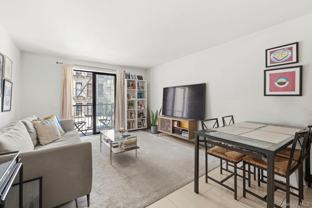 201 Huron St #2B - Photo 1 of 1
