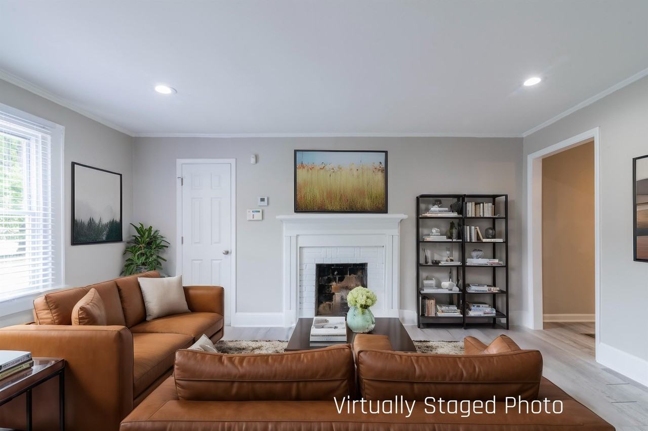 2336 Barry St #A - Photo 3 of 15