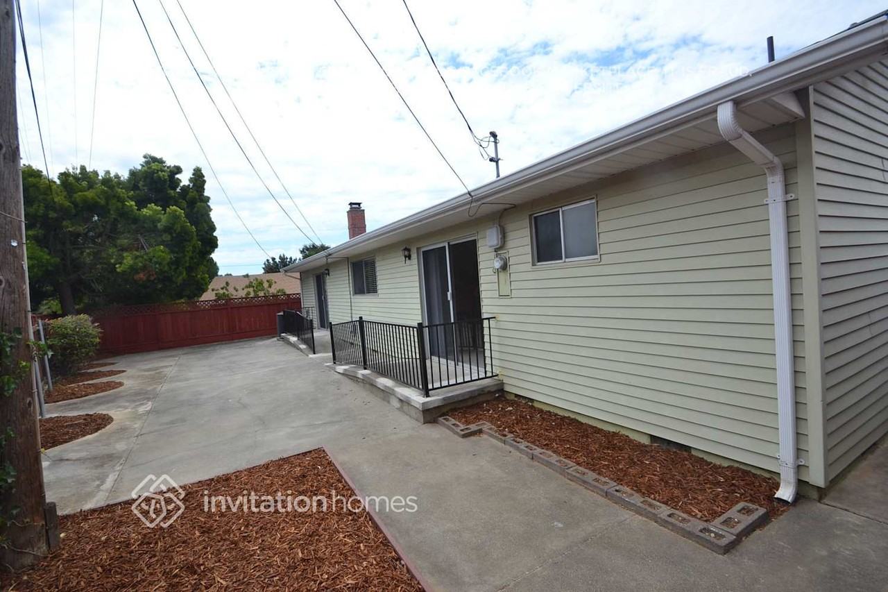 132 Winchell Ct - Photo 6 of 8