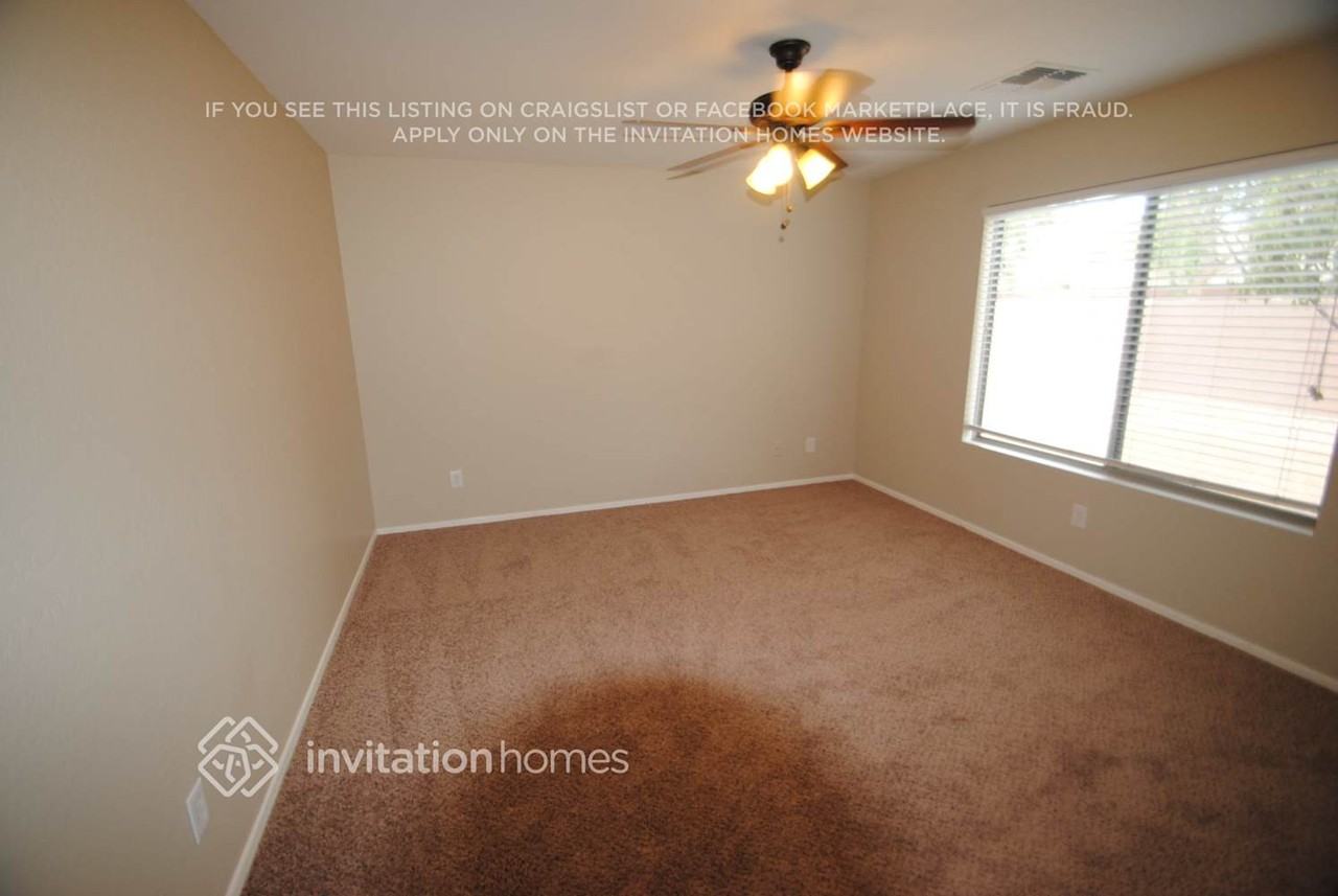 12470 W Hearn Rd - Photo 4 of 12