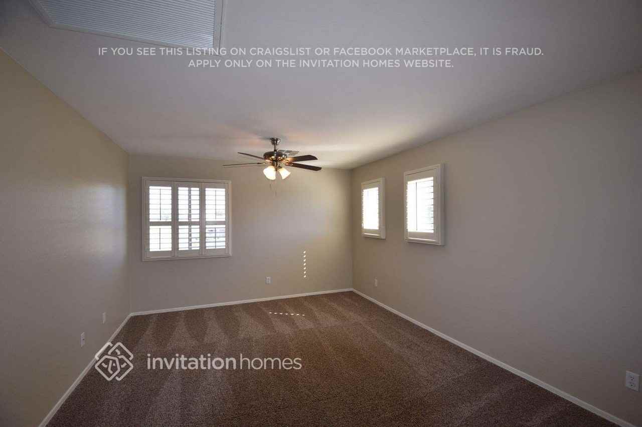 17236 W Marshall Ln - Photo 7 of 13