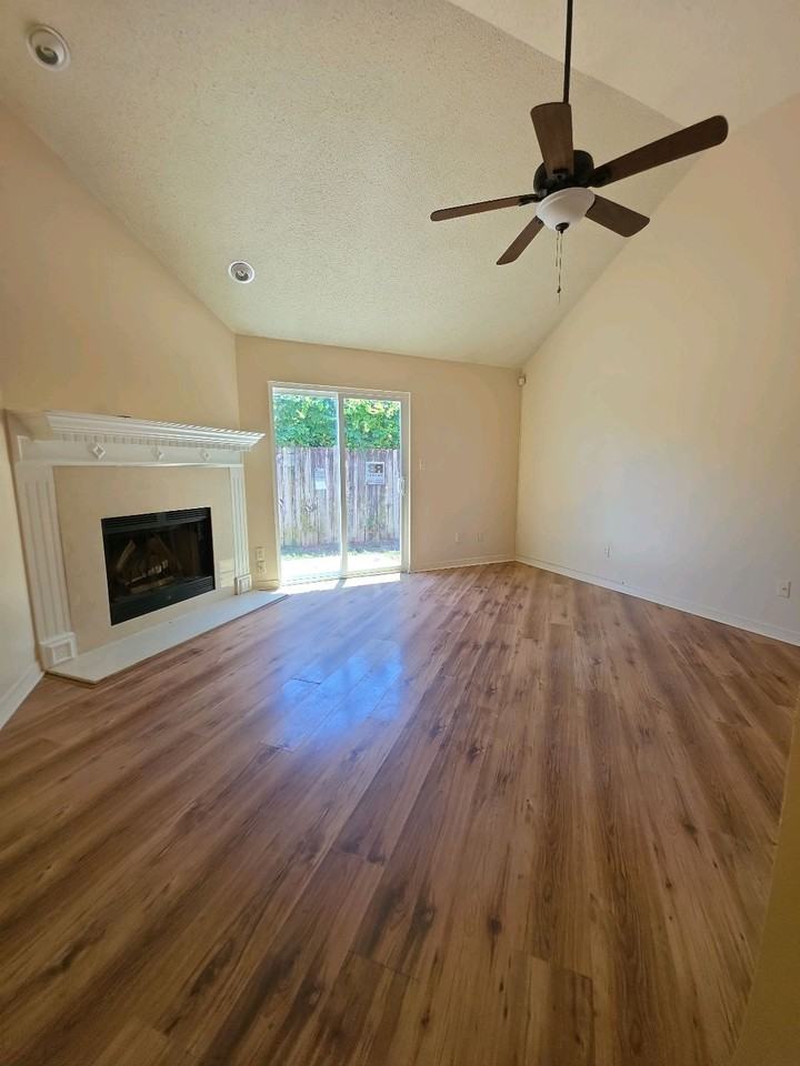 Bristol Cove Rd #1 - Photo 3 of 23
