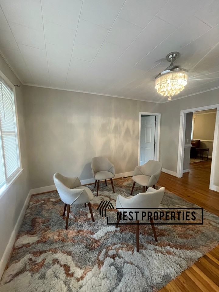 305 Clark St #1 - Photo 4 of 8