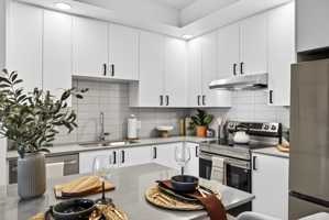 featured image of 205 Greenbriar Common Nw