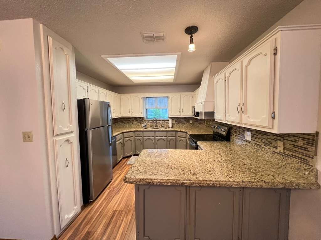 812 Santa Anna Dr #1 - Photo 4 of 13
