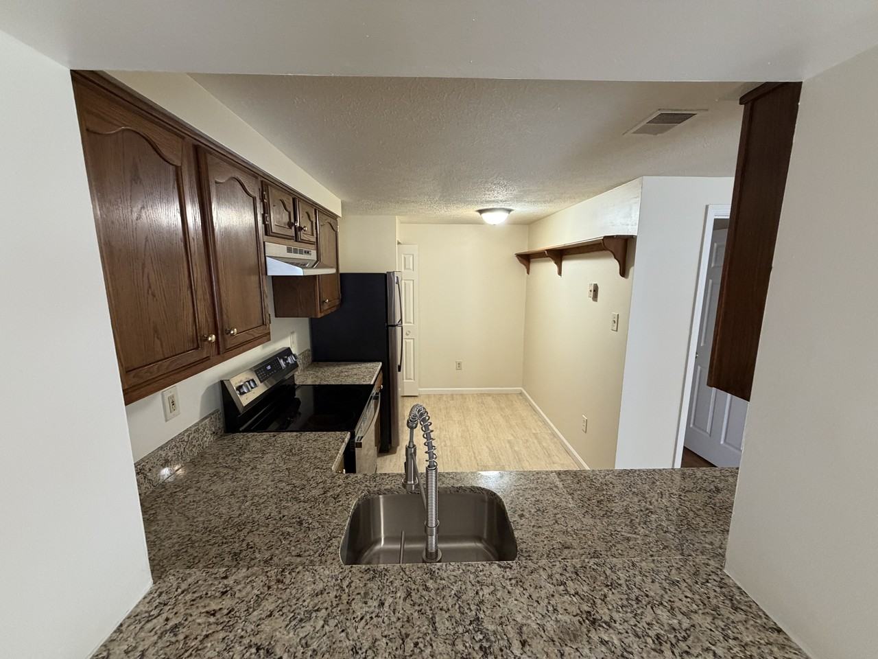 542 Hollyberry Way #1 - Photo 4 of 12