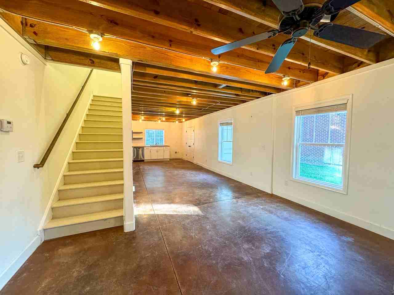 428 Winston St #1 - Photo 4 of 11
