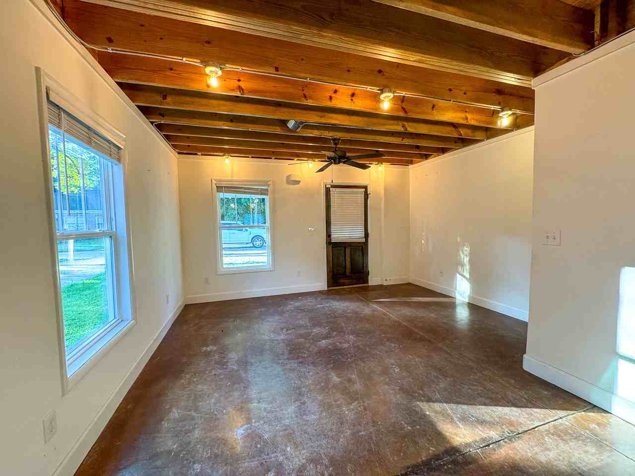 428 Winston St #1 - Photo 6 of 11