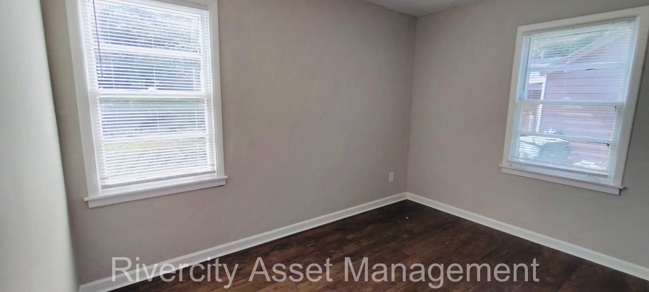3152 Ford Rd #1 - Photo 2 of 7