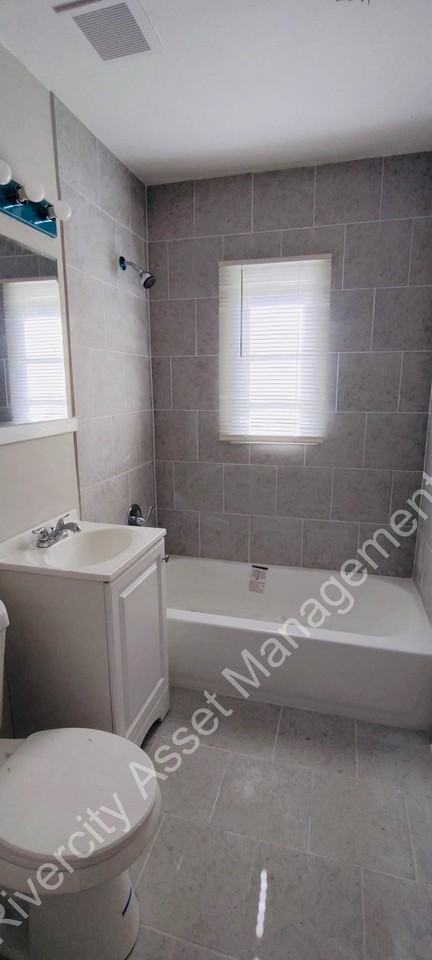 3152 Ford Rd #1 - Photo 5 of 7