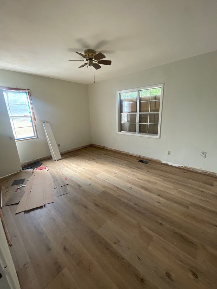 1032 Stuart St #1 - Photo 4 of 22