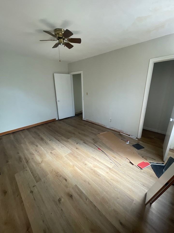 1032 Stuart St #1 - Photo 5 of 22