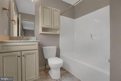 422 Eisenhower Dr #1 - Photo 3 of 3
