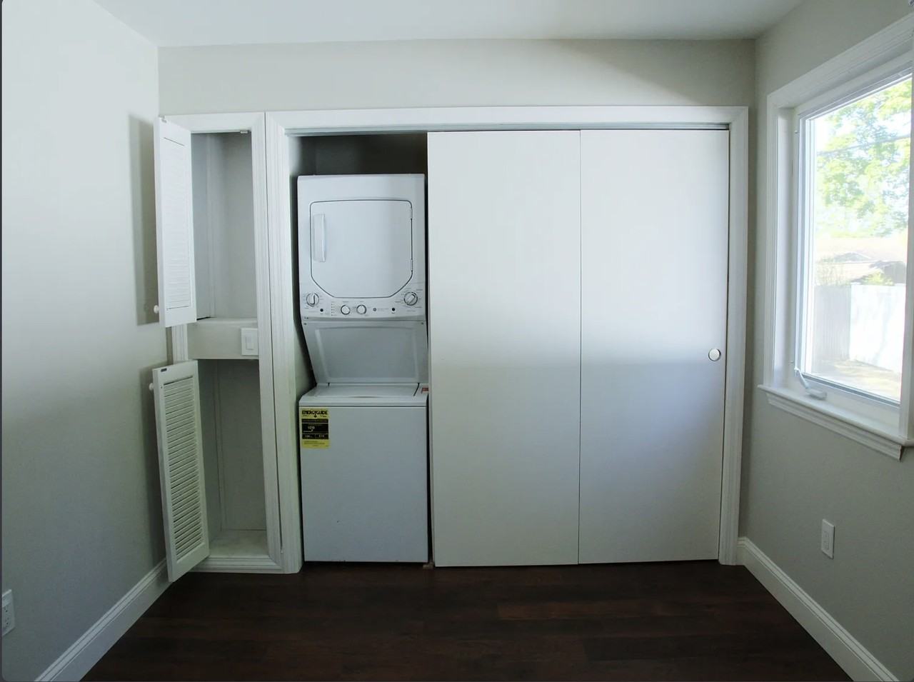 883 Park Avenue - Photo 5 of 11