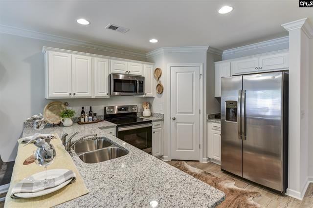 109 Dunkeld Dr #1 - Photo 7 of 26