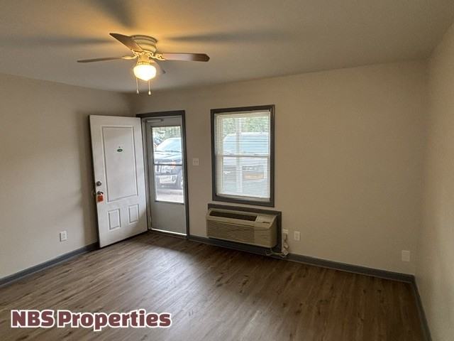 867 North Gallaher View Road Northwestunit 207 #207 - Photo 2 of 17