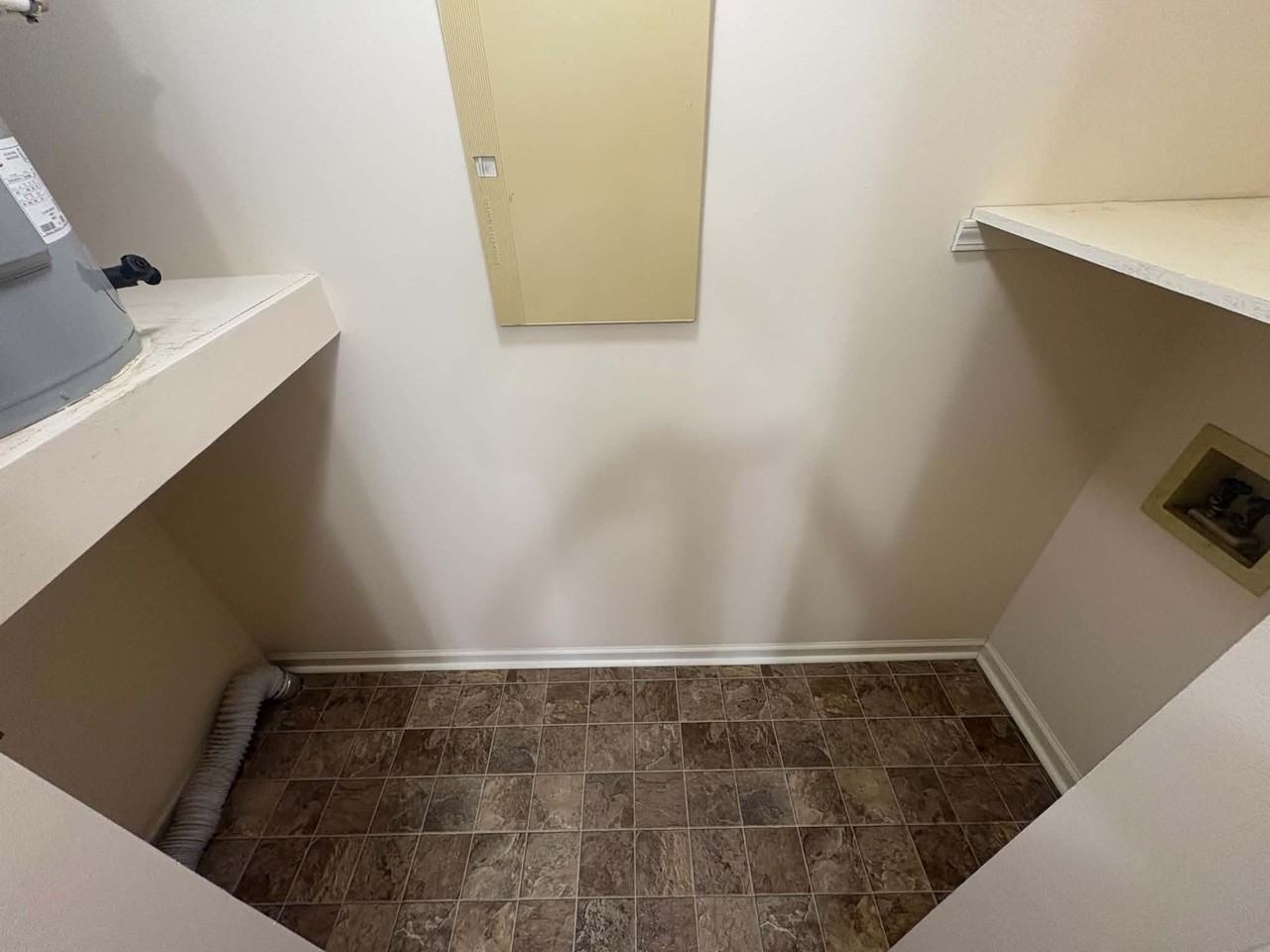 1611 Flanigan Ct #4 - Photo 6 of 13