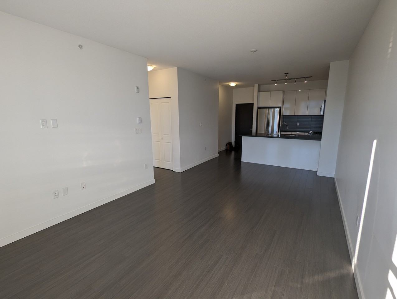 15168 33 Ave - Photo 6 of 23