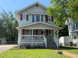 featured image of 437 S Elm Ave #1