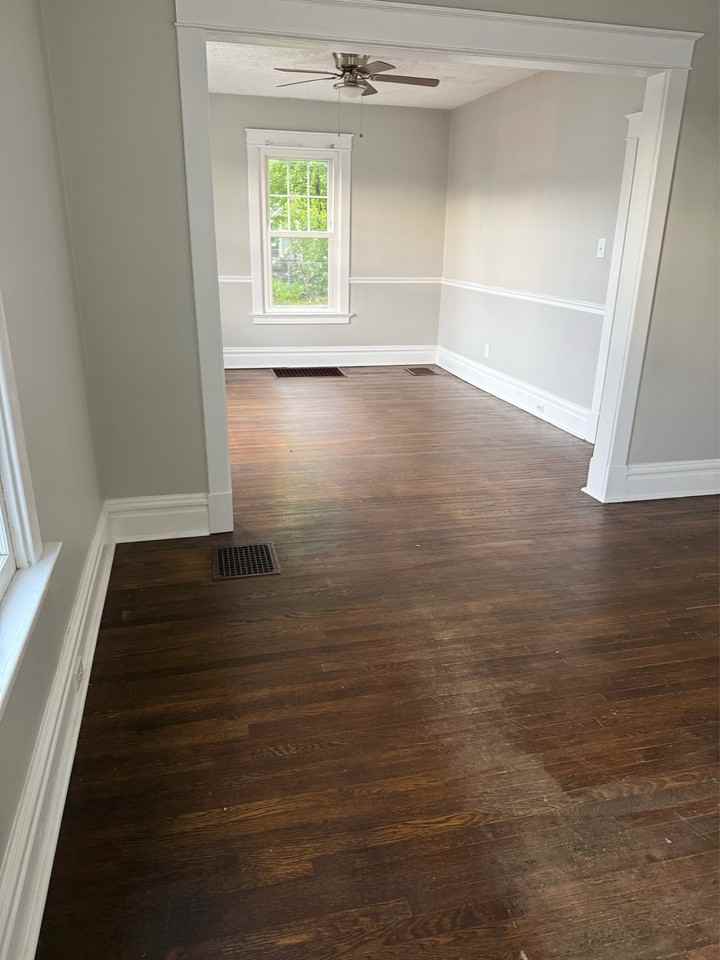 437 S Elm Ave #1 - Photo 3 of 15