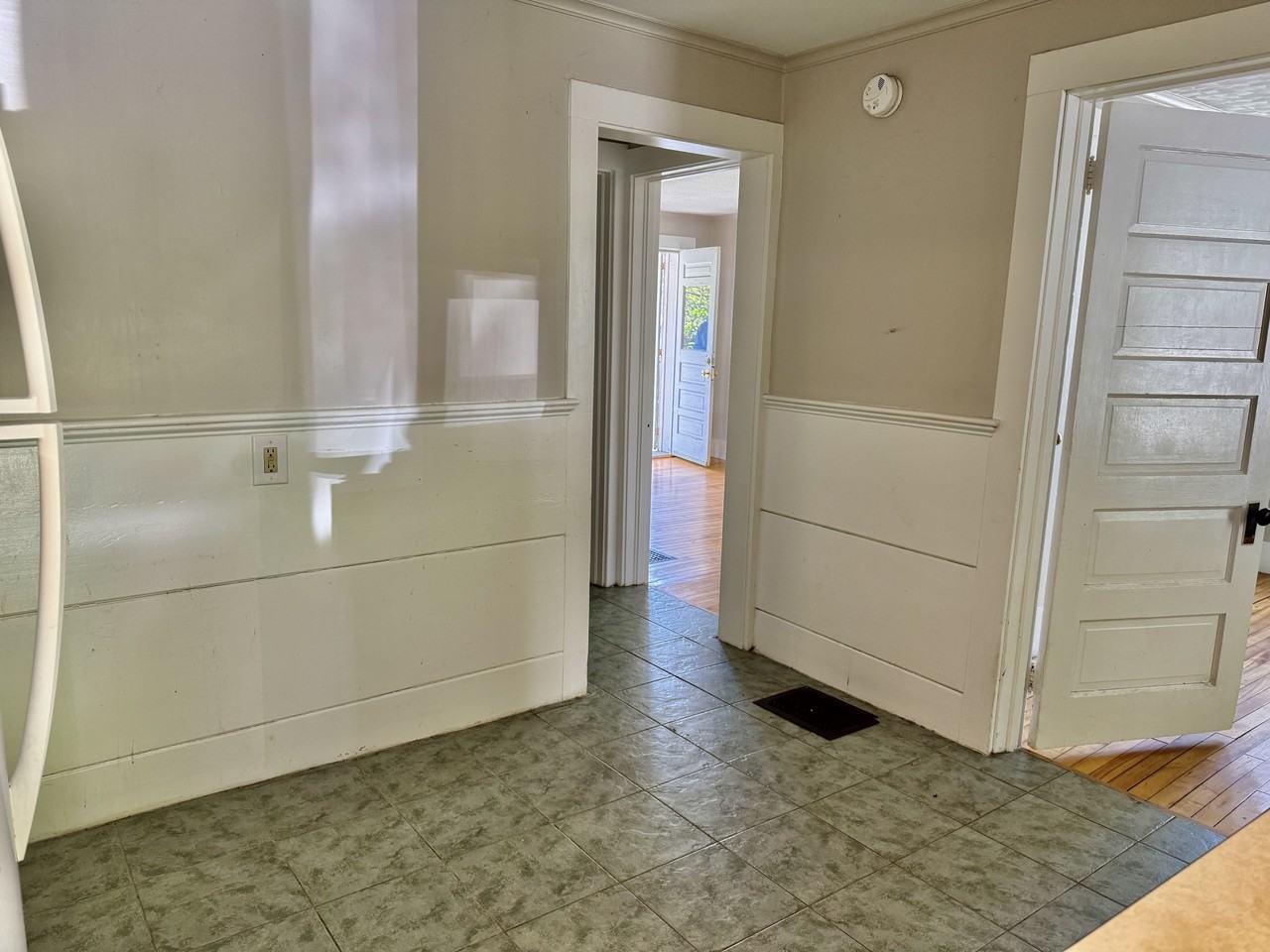 45 Clarendon Ave #3 - Photo 4 of 11