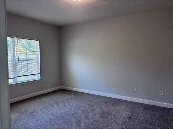597 Fairview Cir #1 - Photo 5 of 8