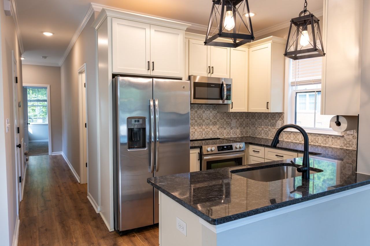 308 Eastwood Dr #1 - Photo 3 of 30