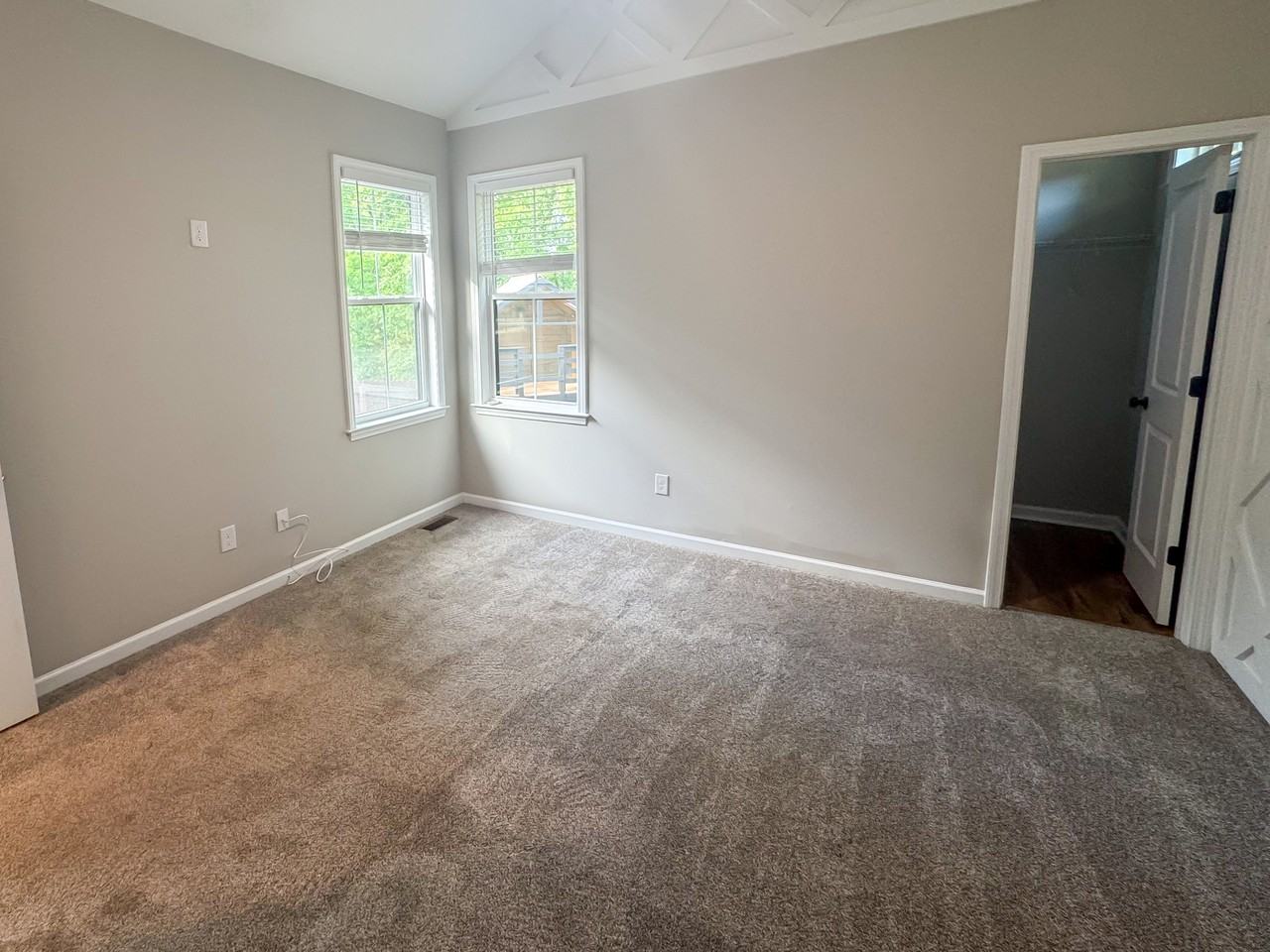 308 Eastwood Dr #1 - Photo 6 of 30