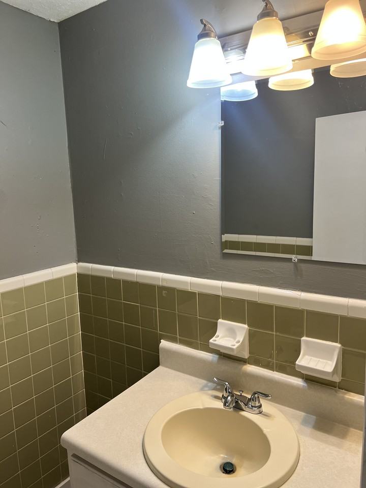 390 Cowan St #394 - Photo 4 of 43