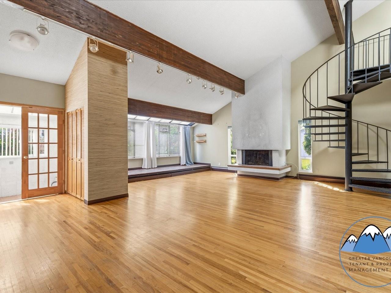 5191 Chetwynd Ave - Photo 4 of 46