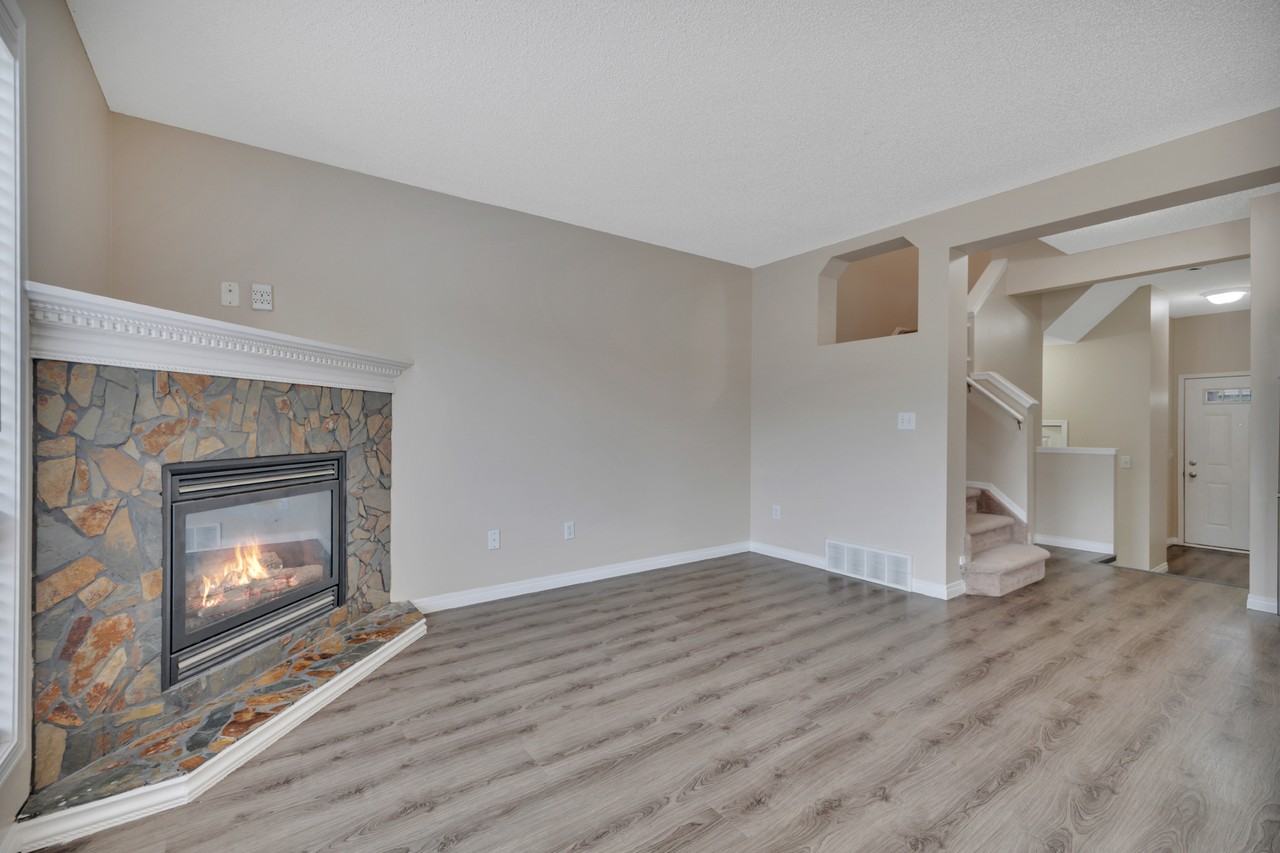 37 Vaughn Ave - Photo 5 of 40