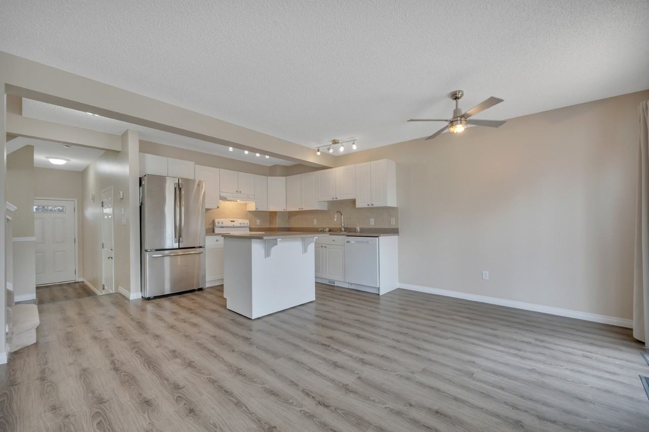 37 Vaughn Ave - Photo 7 of 40
